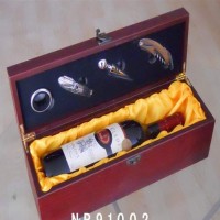 四件套红木盒、葡萄酒盒，单排桐木酒箱，六只酒箱